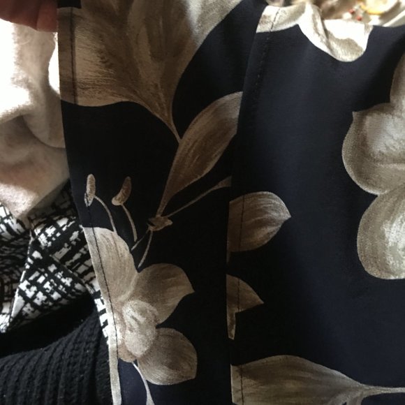 Dress Size 24 - Picture 2 of 5